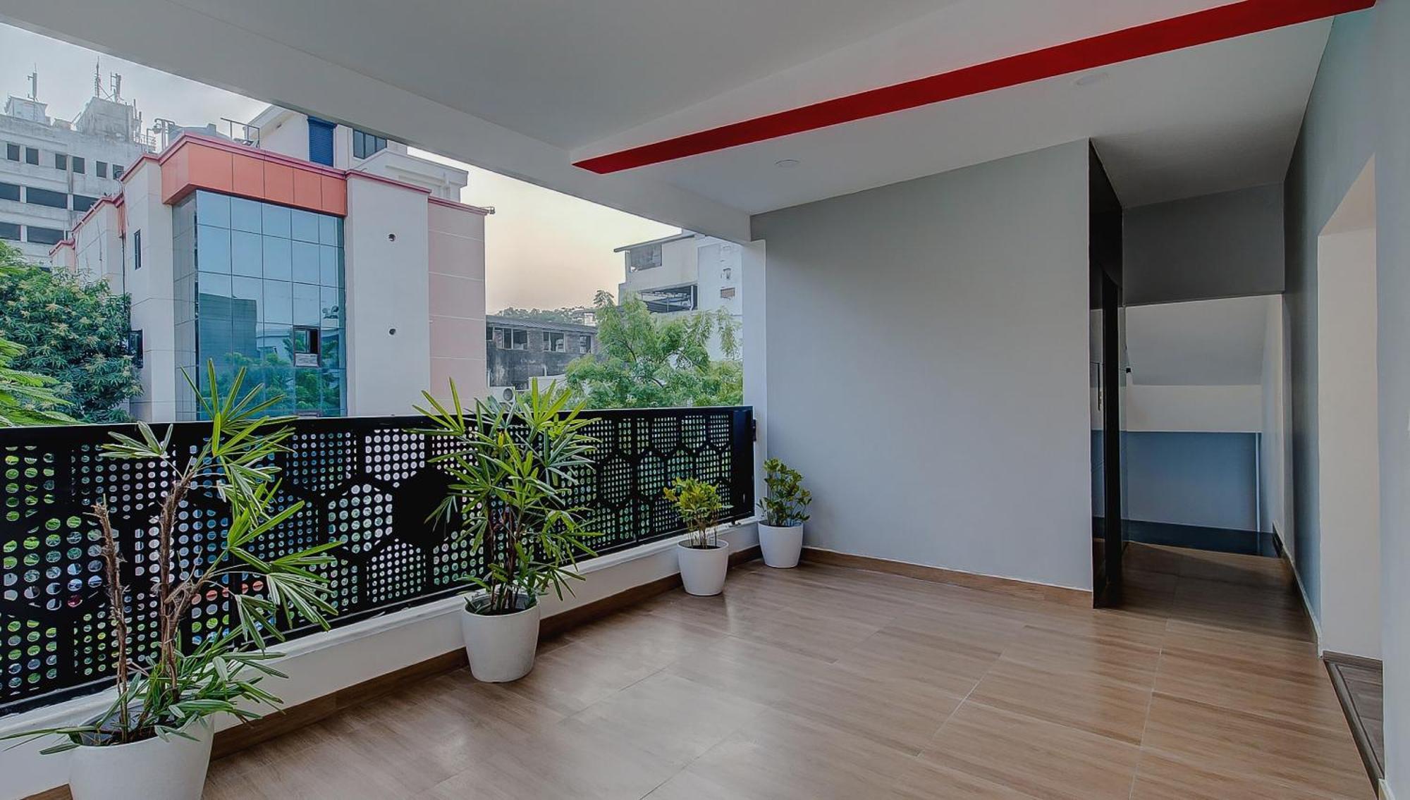 Super Townhouse T Nagar Chennai