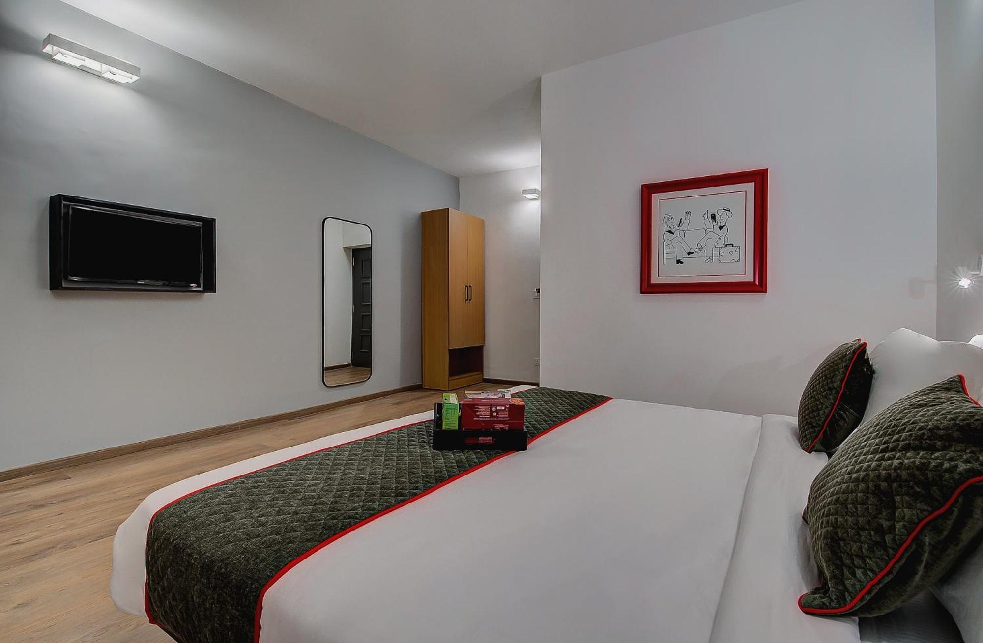 Super Townhouse T Nagar Hotel *